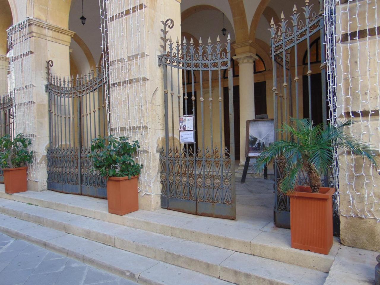 Il Mare Di Ortigia Aparthotel Syracuse Exterior photo