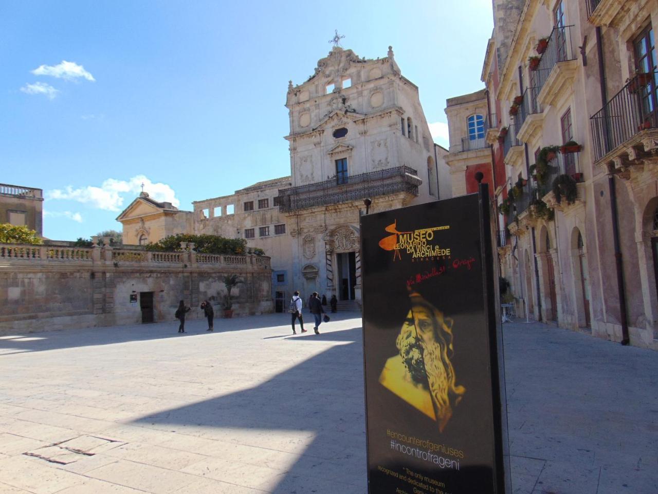 Il Mare Di Ortigia Aparthotel Syracuse Exterior photo